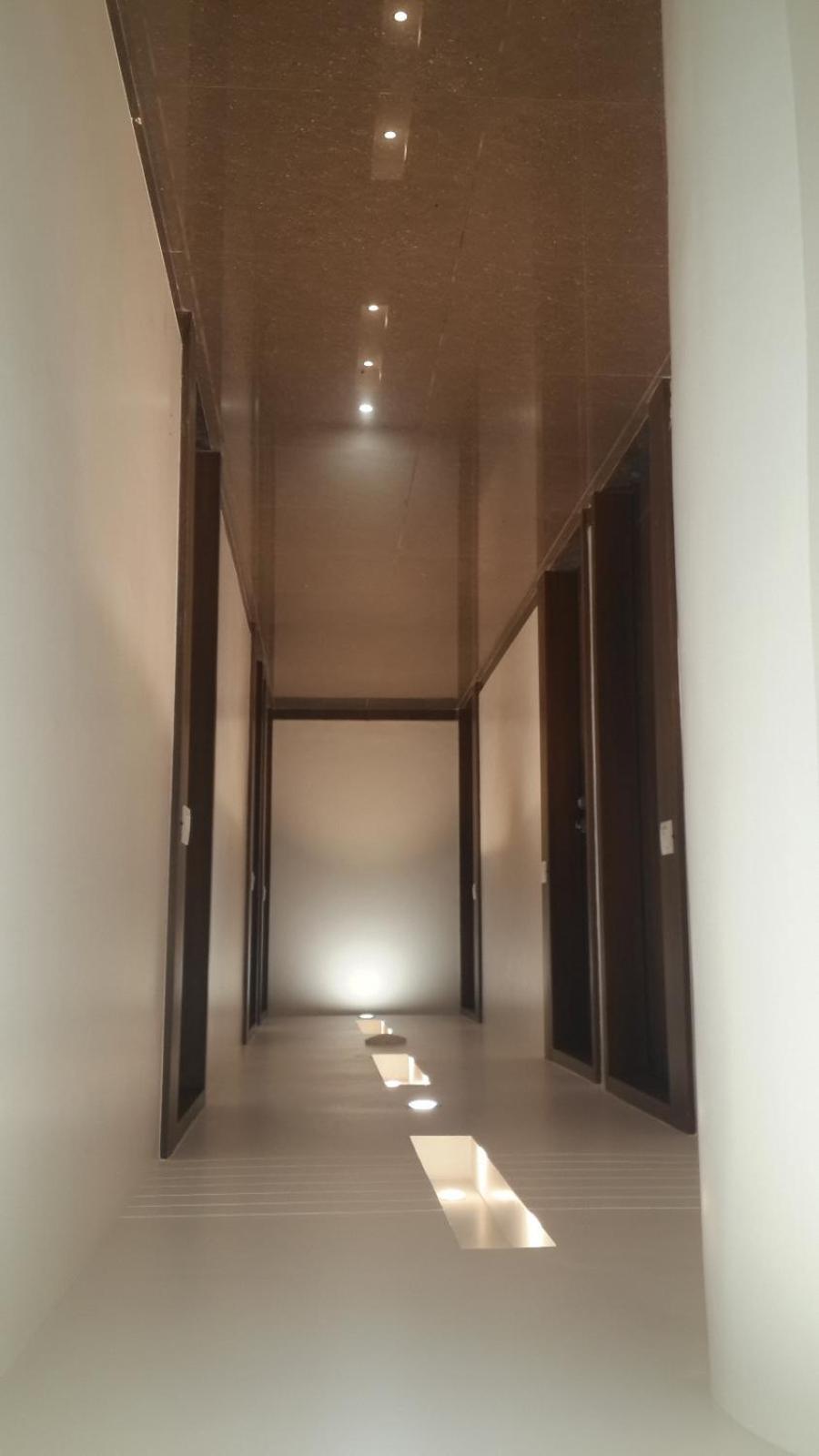 Hotel Zenith Сурат Екстер'єр фото