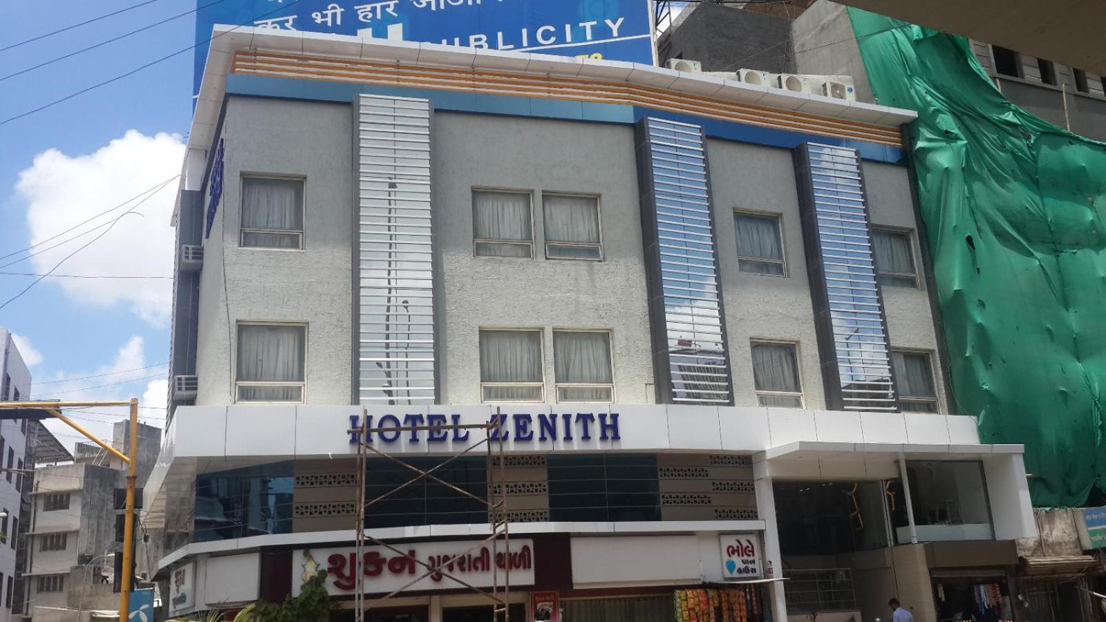 Hotel Zenith Сурат Екстер'єр фото