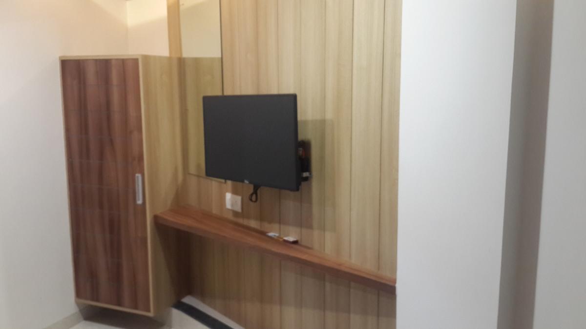 Hotel Zenith Сурат Екстер'єр фото